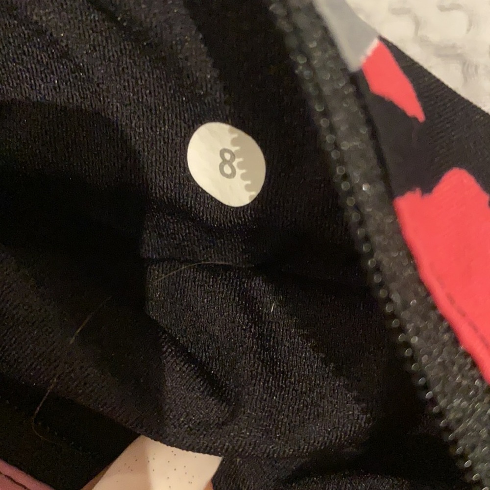 Lululemon Pace Rival Crops - Picture 5 of 5